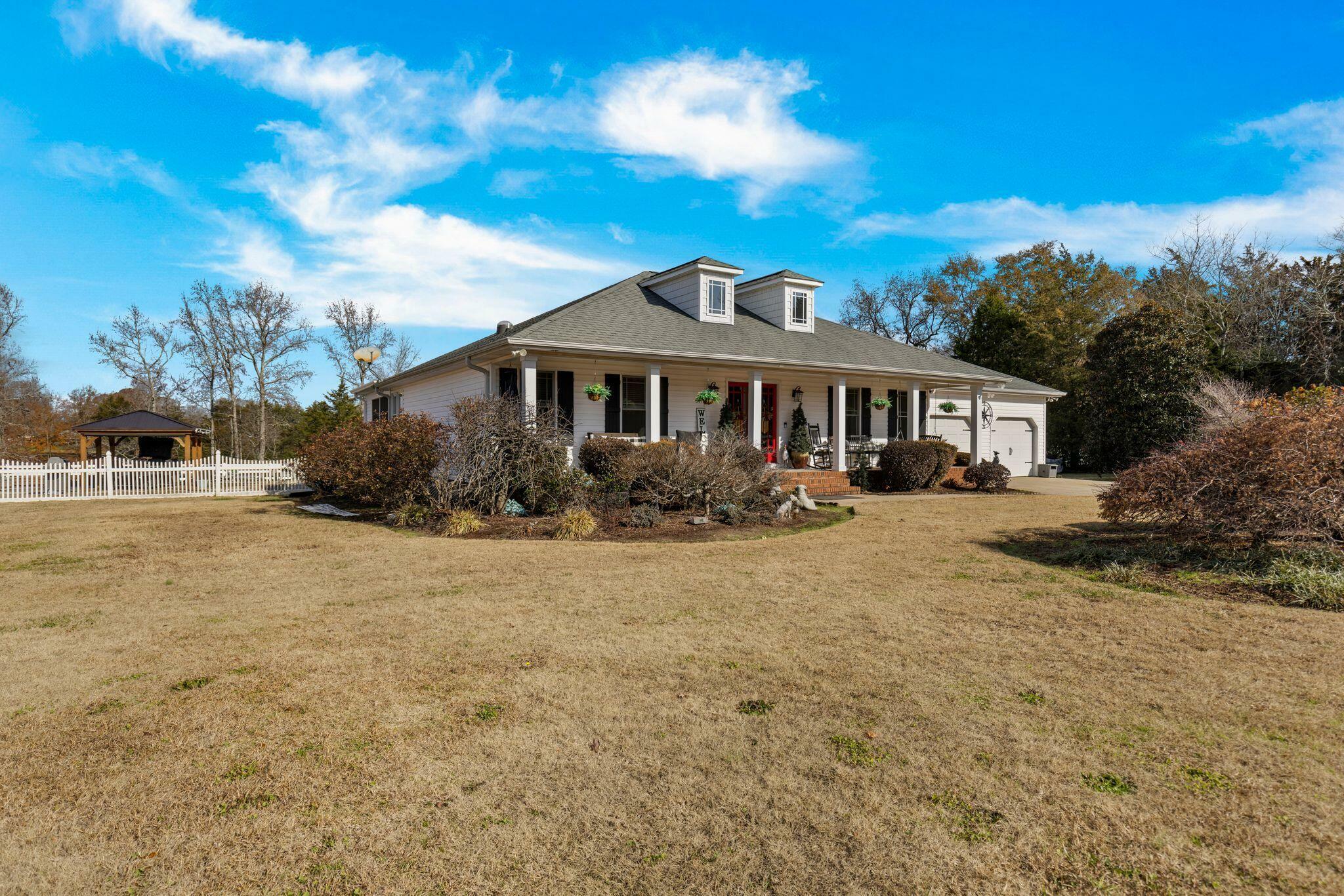 Property Photo:  183 Burnett Road  SC 29374 