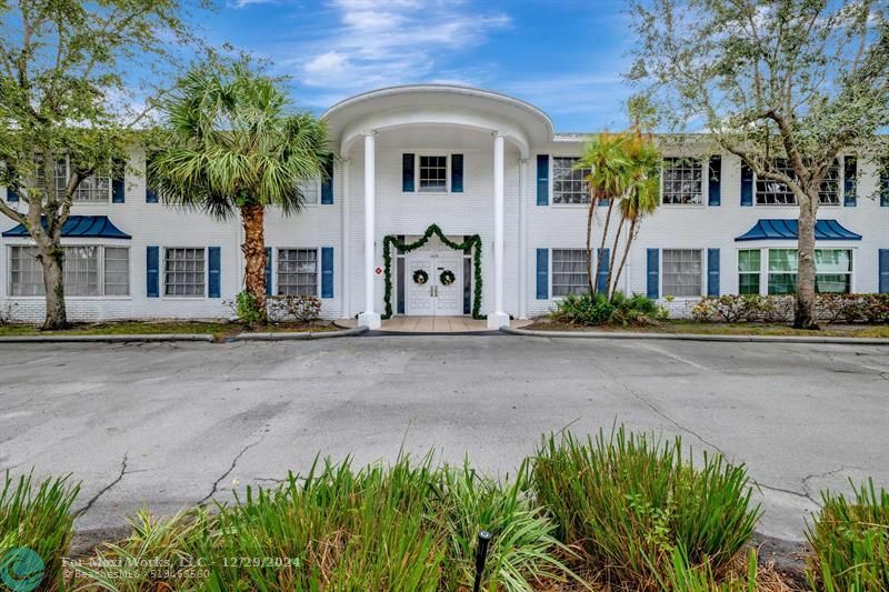 Property Photo: 2270 NE 68th St 1927 FL 33308