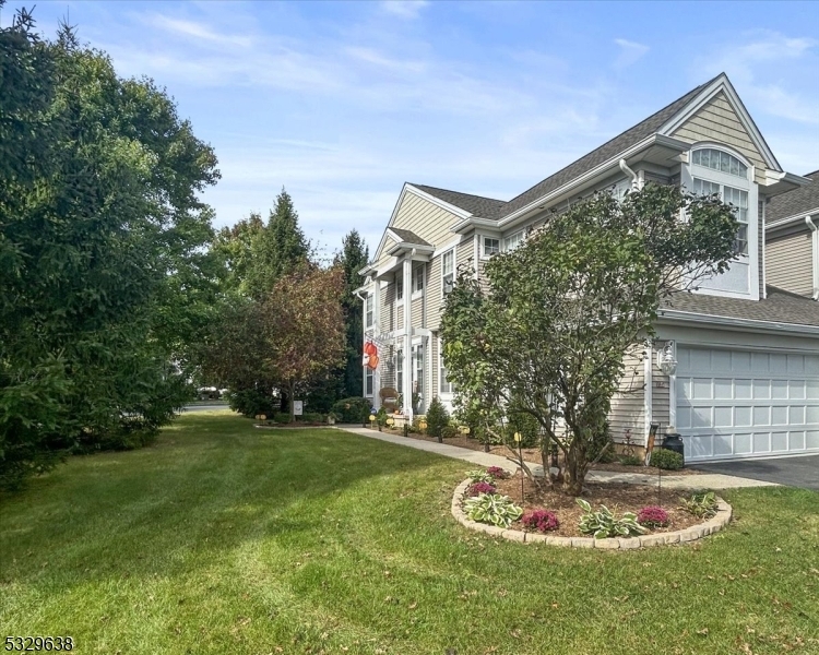 Property Photo:  1135 Highland Ct  NJ 08886 