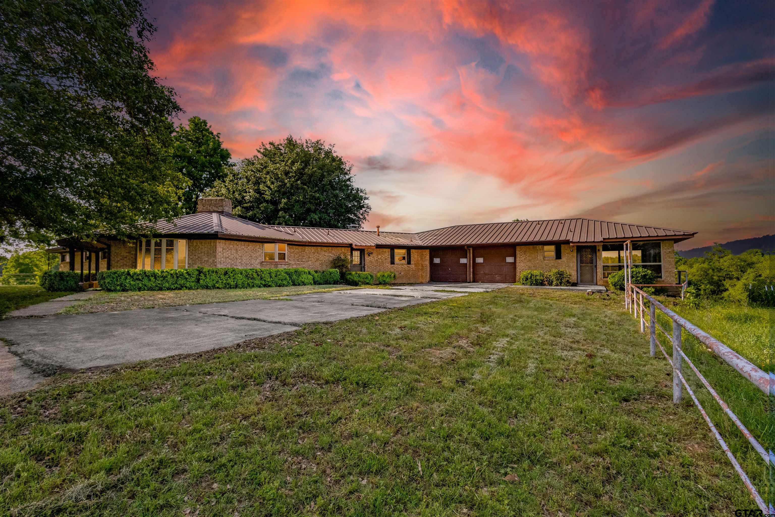 Property Photo:  1524 County Road 1468  TX 75783 