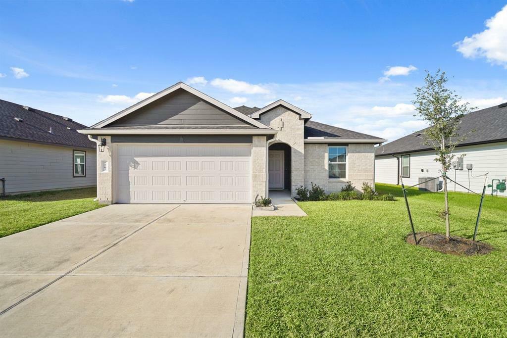 Property Photo:  7502 Fierce Friesian Lane  TX 77583 