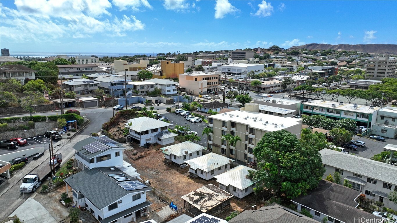 Property Photo:  3555 Keanu Street  HI 96816 