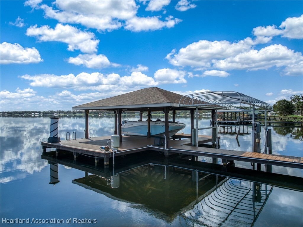 Property Photo:  3460 Lakeview Drive  FL 33870 