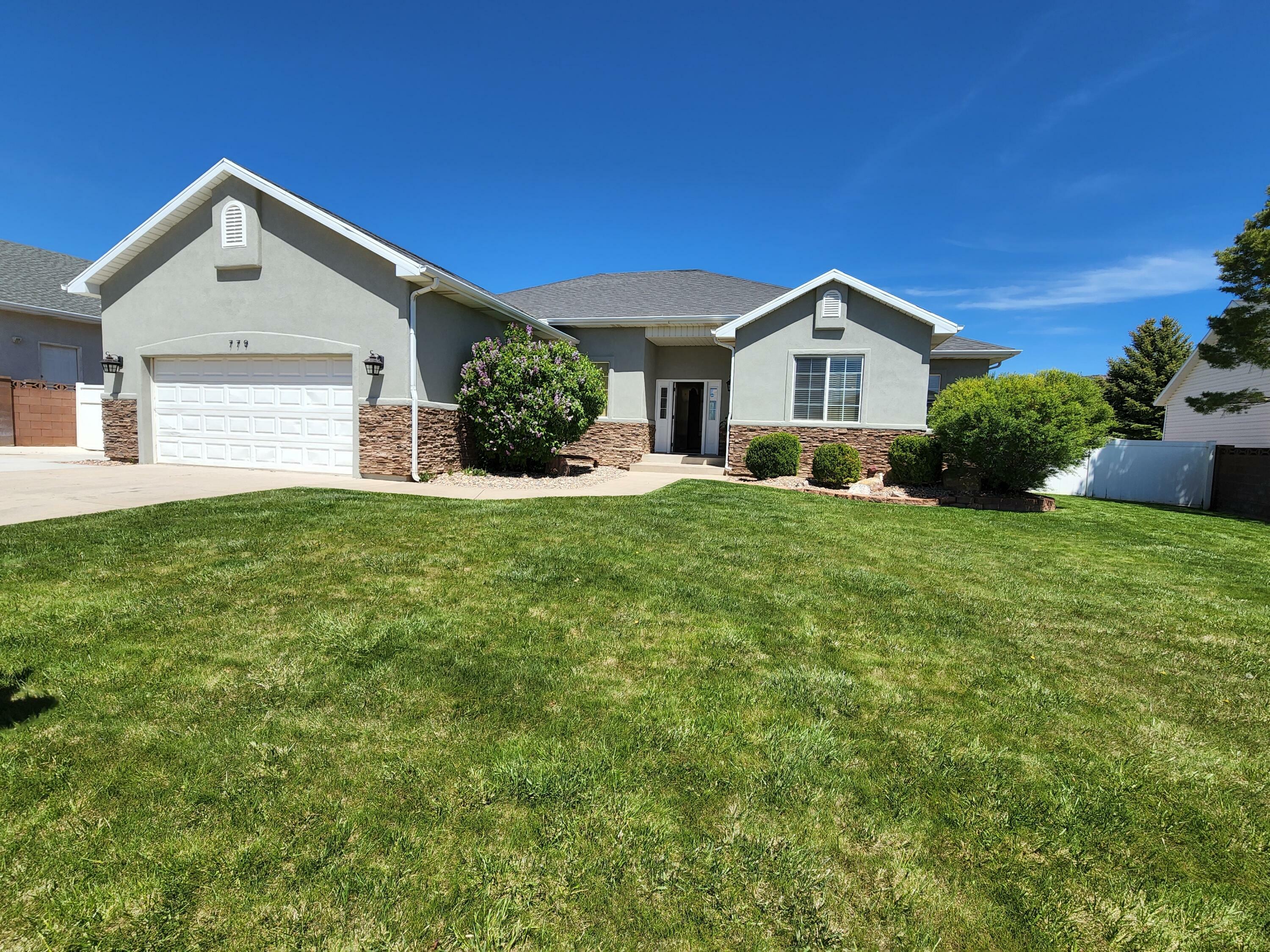Property Photo: 779 S 1850 W UT 84720