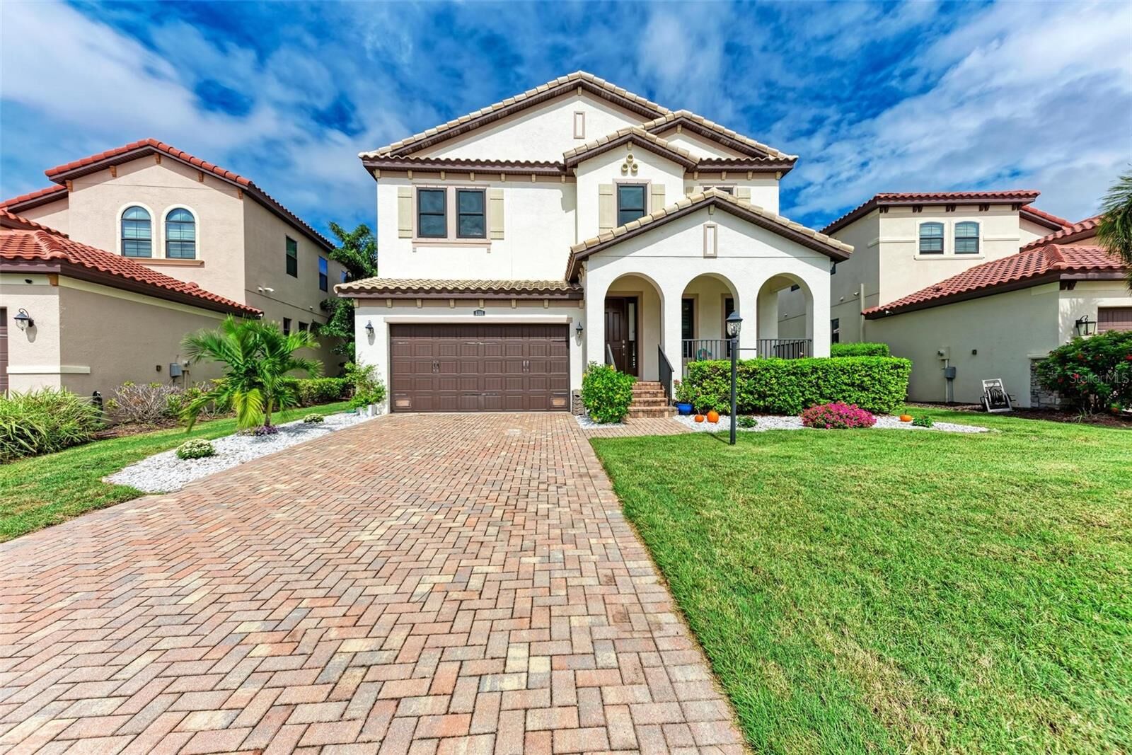 Property Photo: 6108 Champions Row Street FL 34210