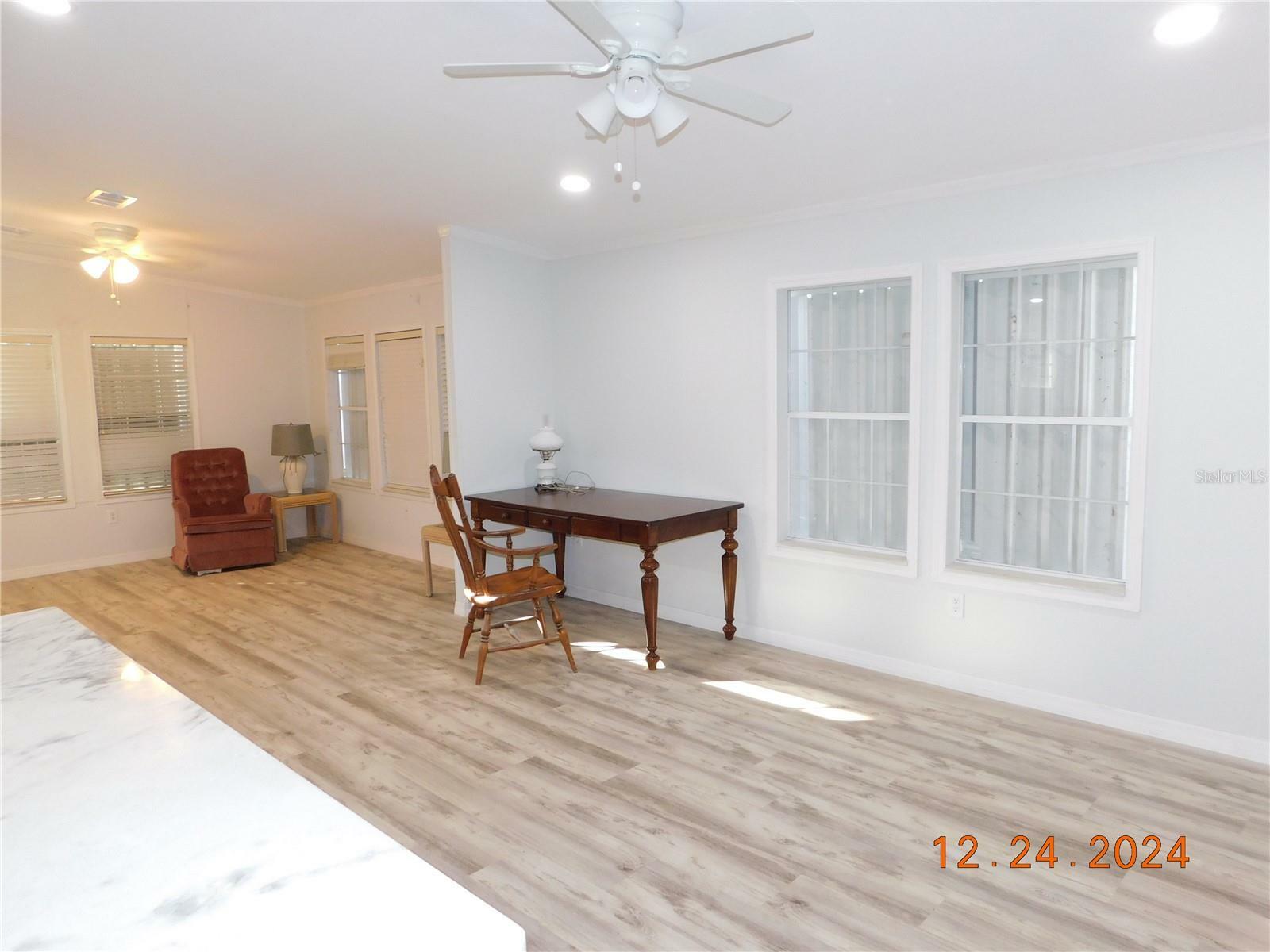 Property Photo:  15 Freeman Avenue  FL 33950 