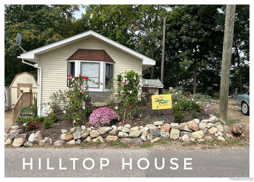 518 Bellevue Avenue  Lake Orion MI 48362 2712 photo