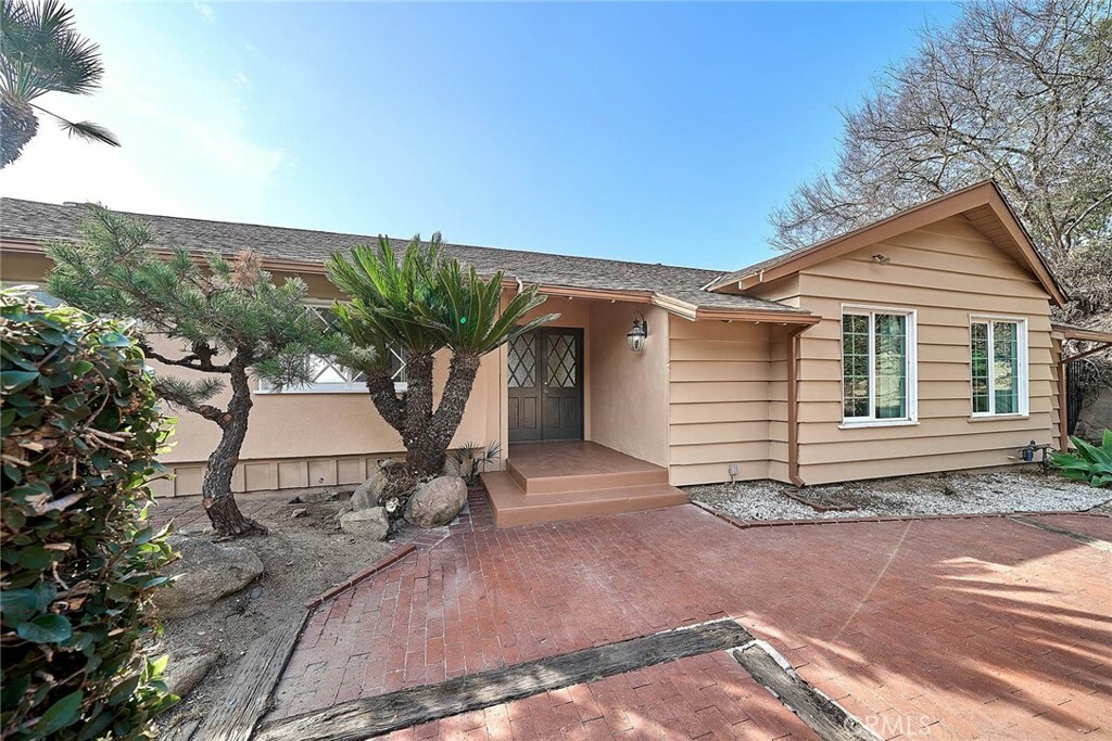 Property Photo:  2036 Rancho Canada Place  CA 91011 