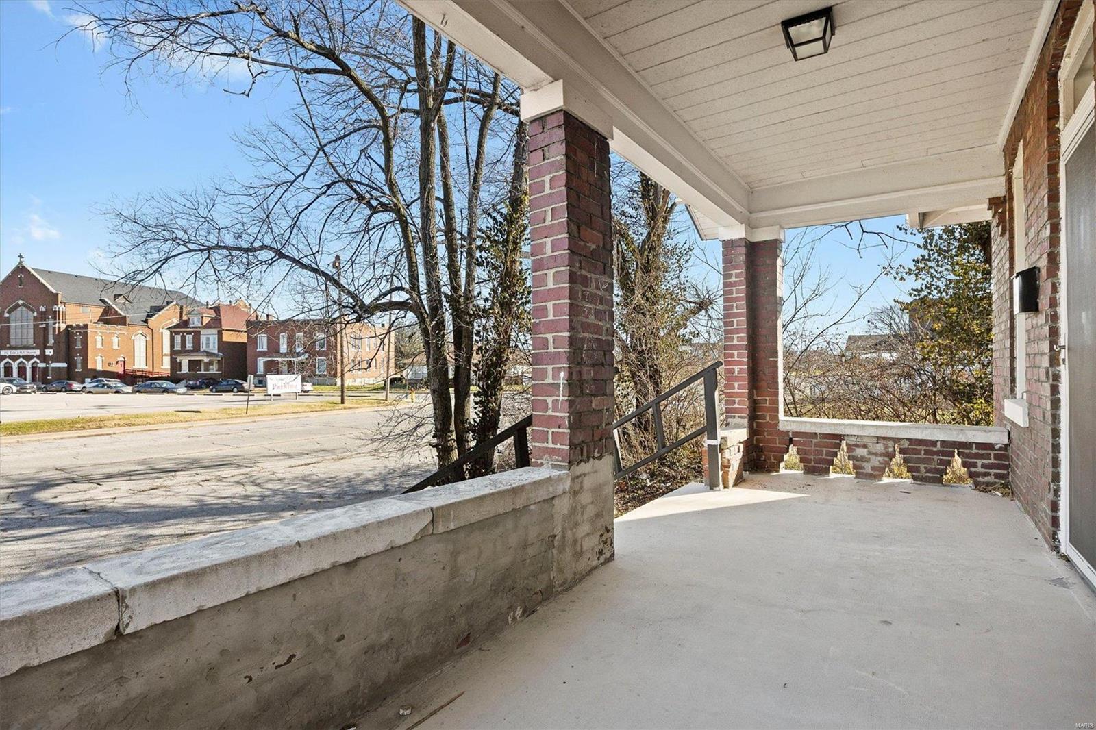 Property Photo: 1404 Martin Luther King Drive IL 62201