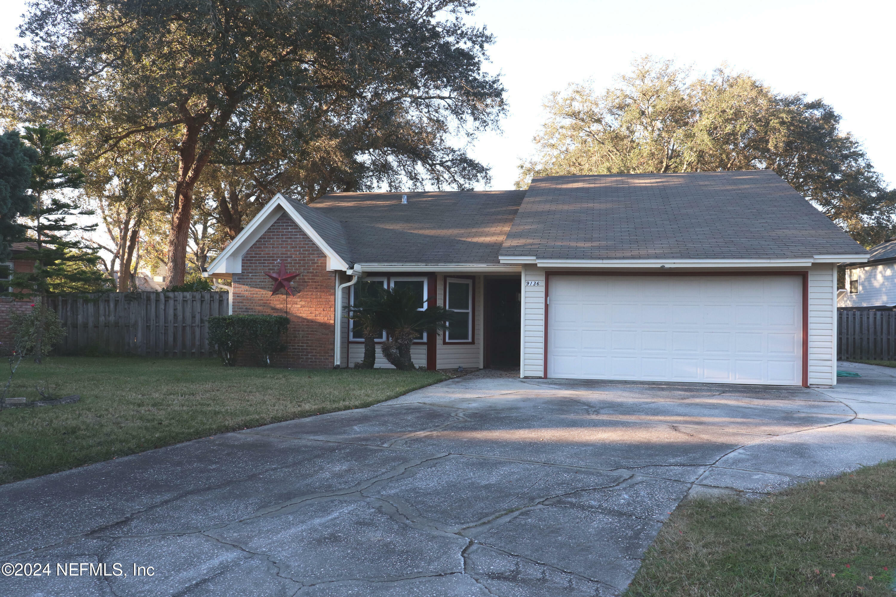 Property Photo:  9136 Margolyn Court  FL 32257 