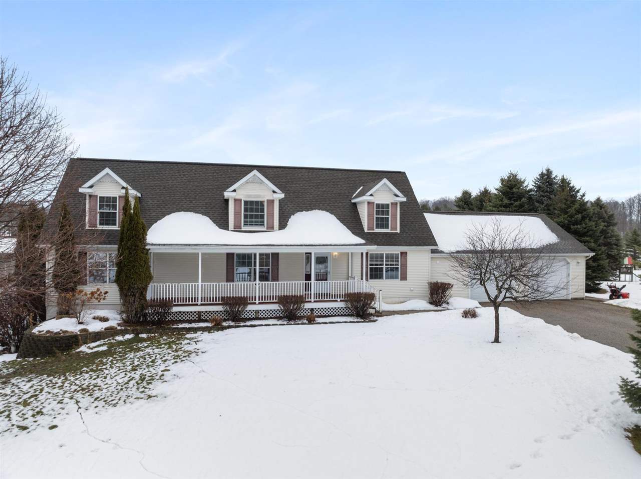 Property Photo:  2810 Estate  MI 49770 