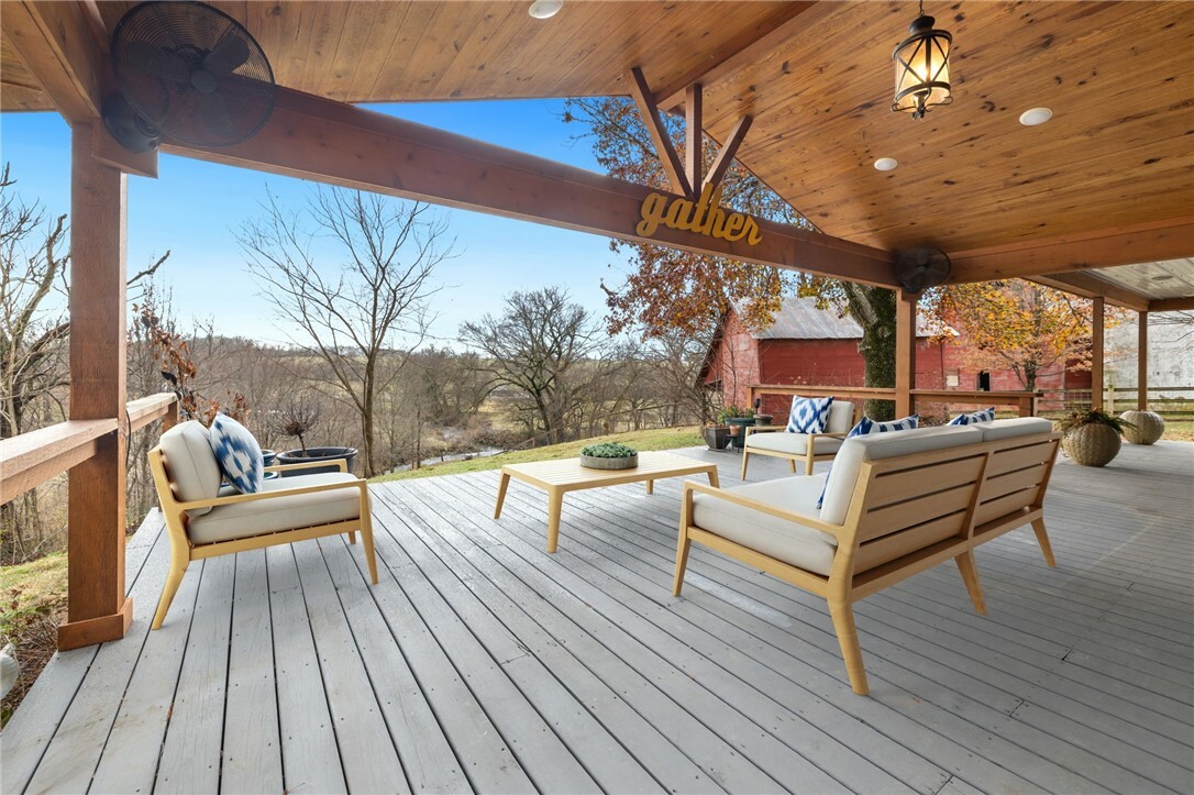 Property Photo:  433 Goose Creek Road  AR 72730 