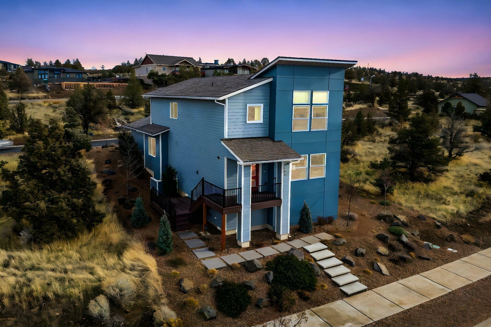 Property Photo: 433 SE Larkspur Drive OR 97741