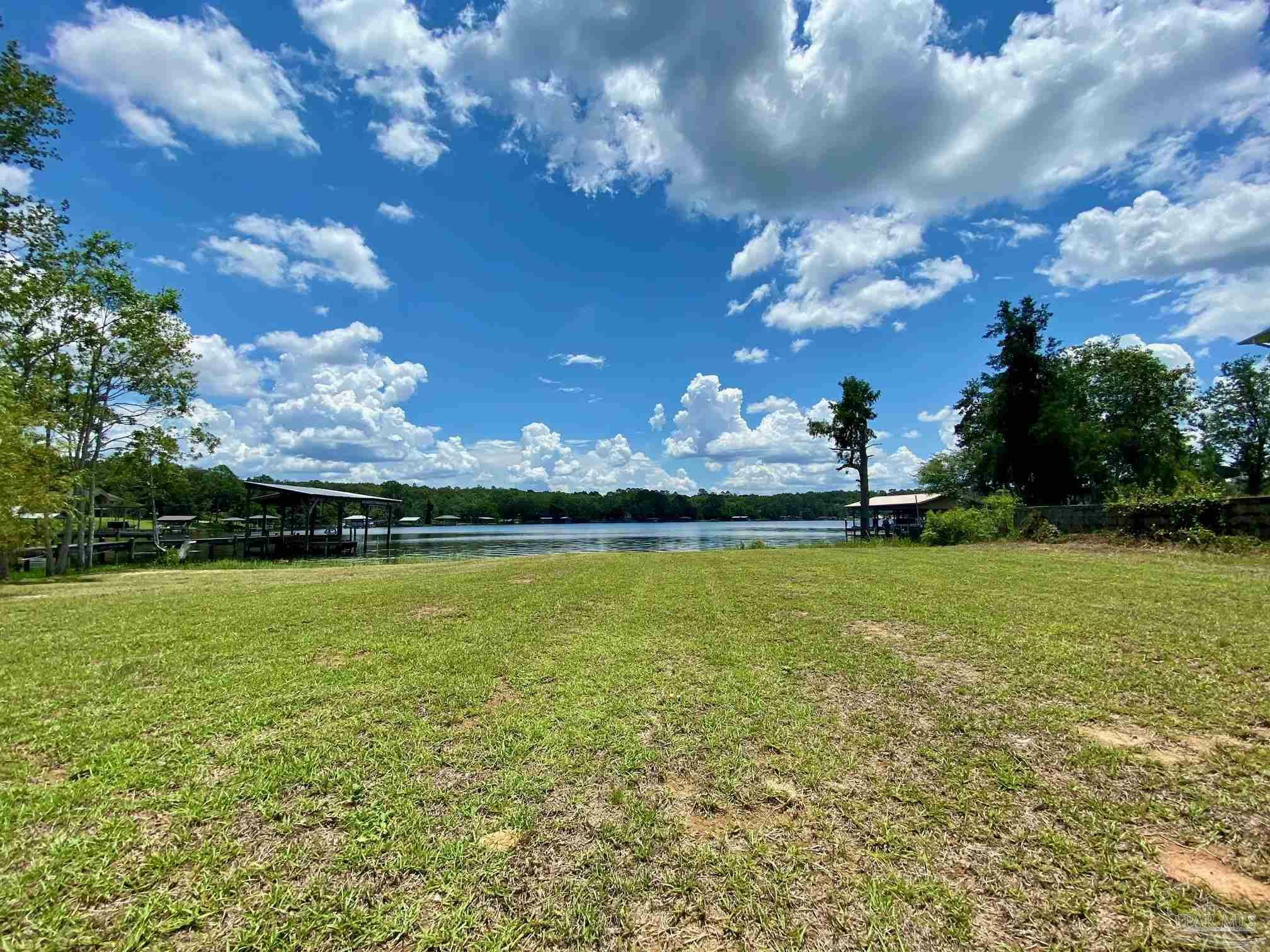 Property Photo:  0 Lakeside Ct  FL 32583 