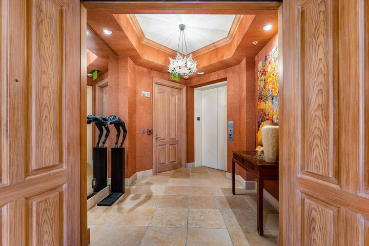 Property Photo:  622 N Flagler Drive 604  FL 33401 