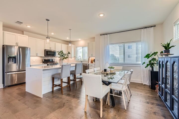 Property Photo:  5315 La Crosse Avenue 24  TX 78739 