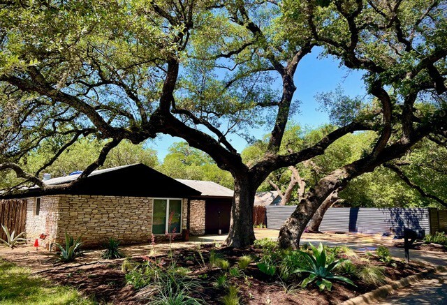 Property Photo: 309 Rowland Drive TX 78745