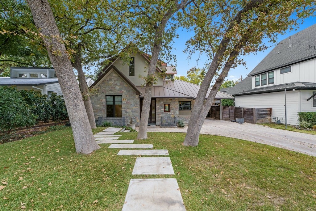 Property Photo:  2204 Meadowbrook Drive  TX 78703 