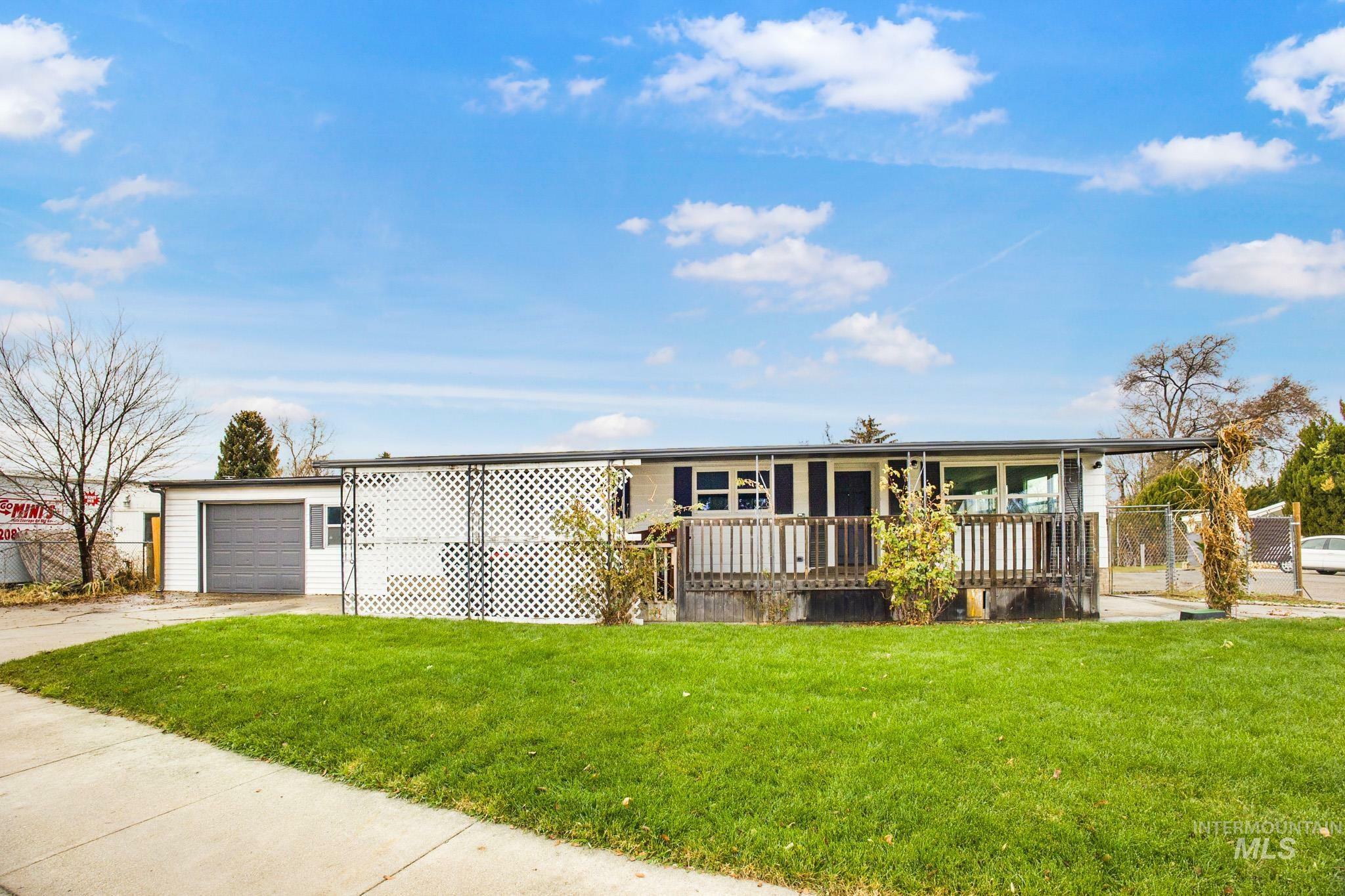 Property Photo:  69 S Rose Circle  ID 83642 