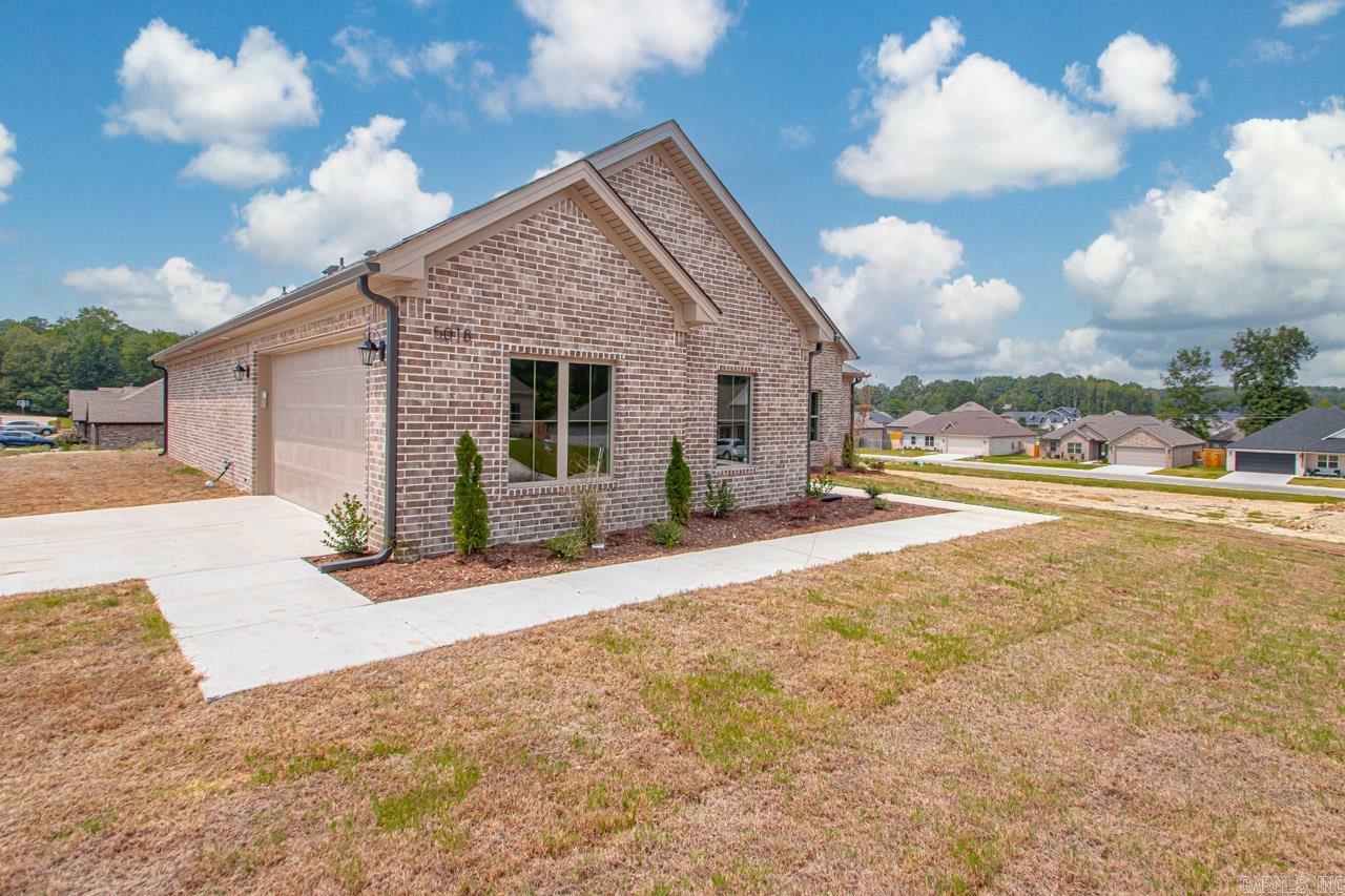 Property Photo:  5018 Springwood Circle  AR 72022 