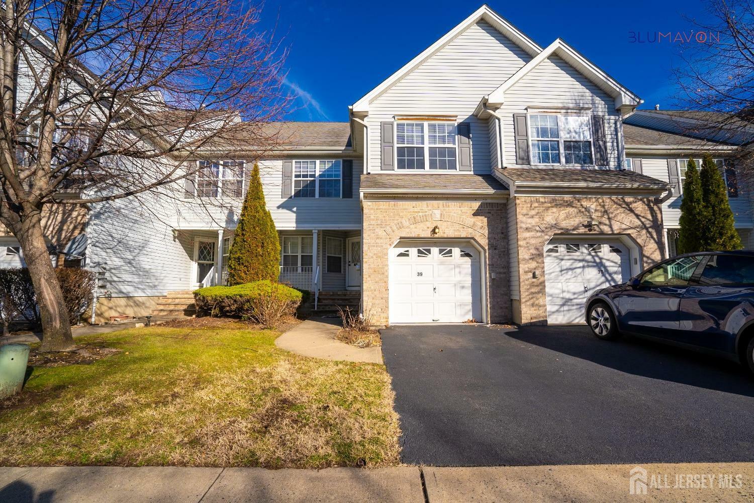 Property Photo:  39 Palmetto Way  NJ 08902 