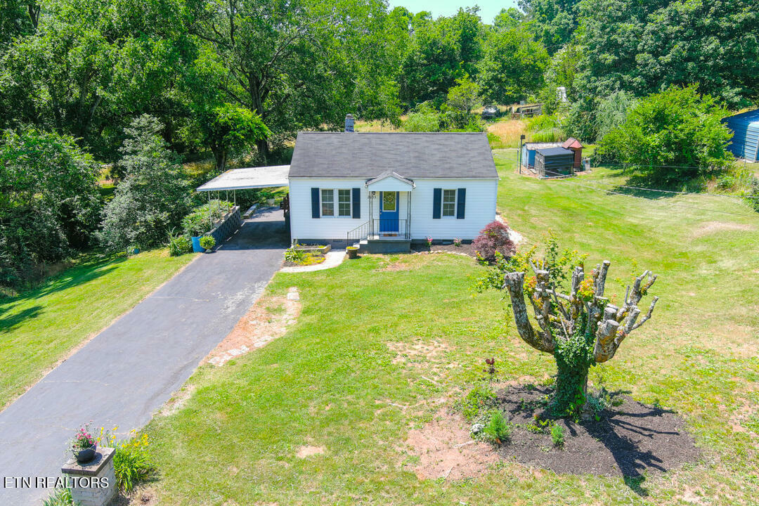 Property Photo:  2035 Stony Point Rd  TN 37914 