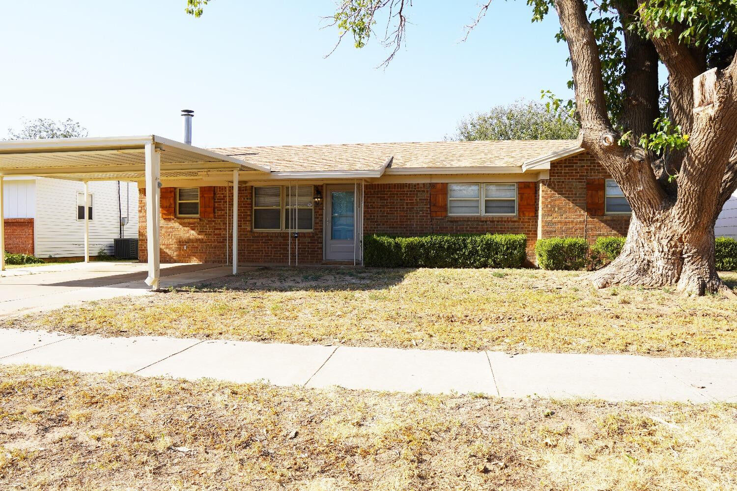 Property Photo:  704 6th Street  TX 79382 