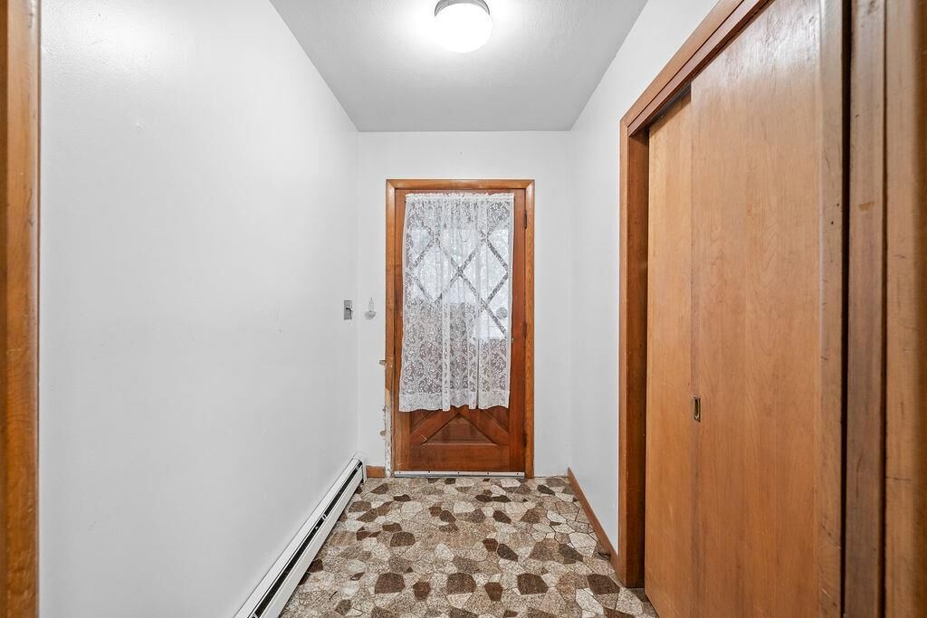 Property Photo:  945 Stoneleigh Ave  NY 10512 