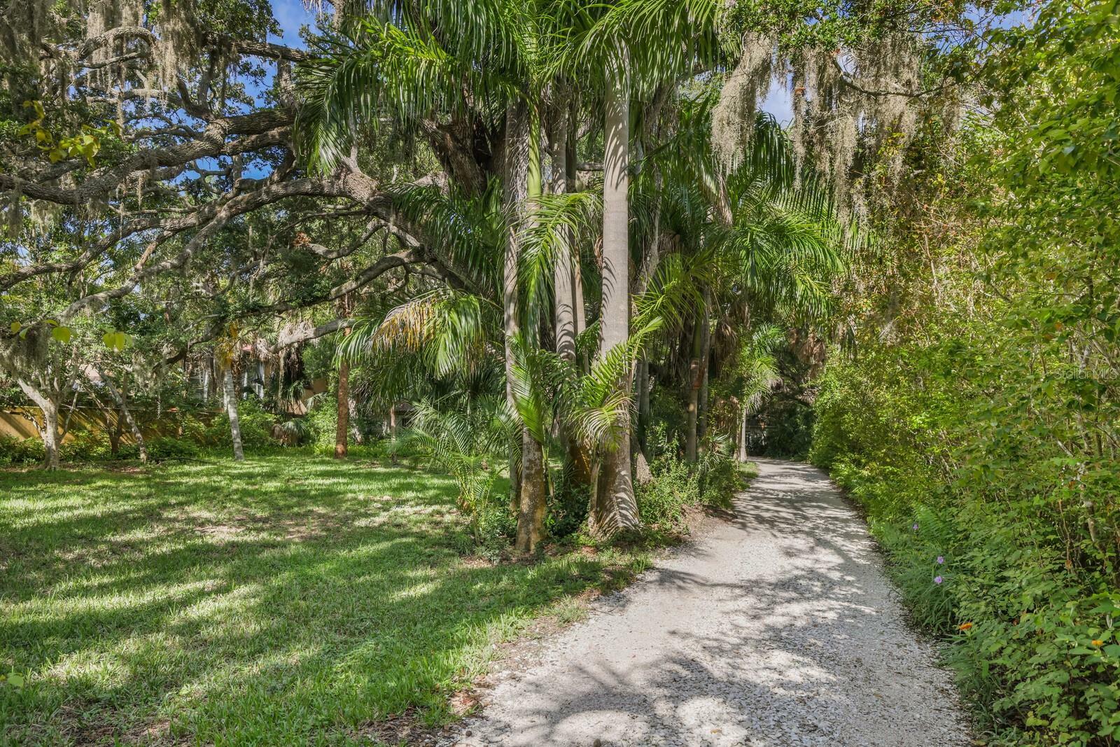 Property Photo: 3301 Bay Shore Road FL 34234
