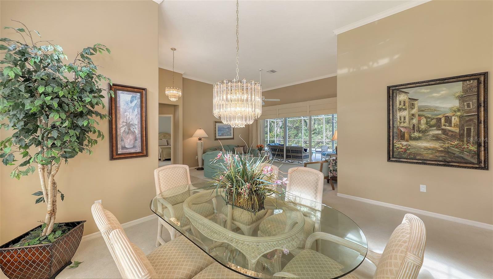 Property Photo: 275 Royal Oak Way FL 34292