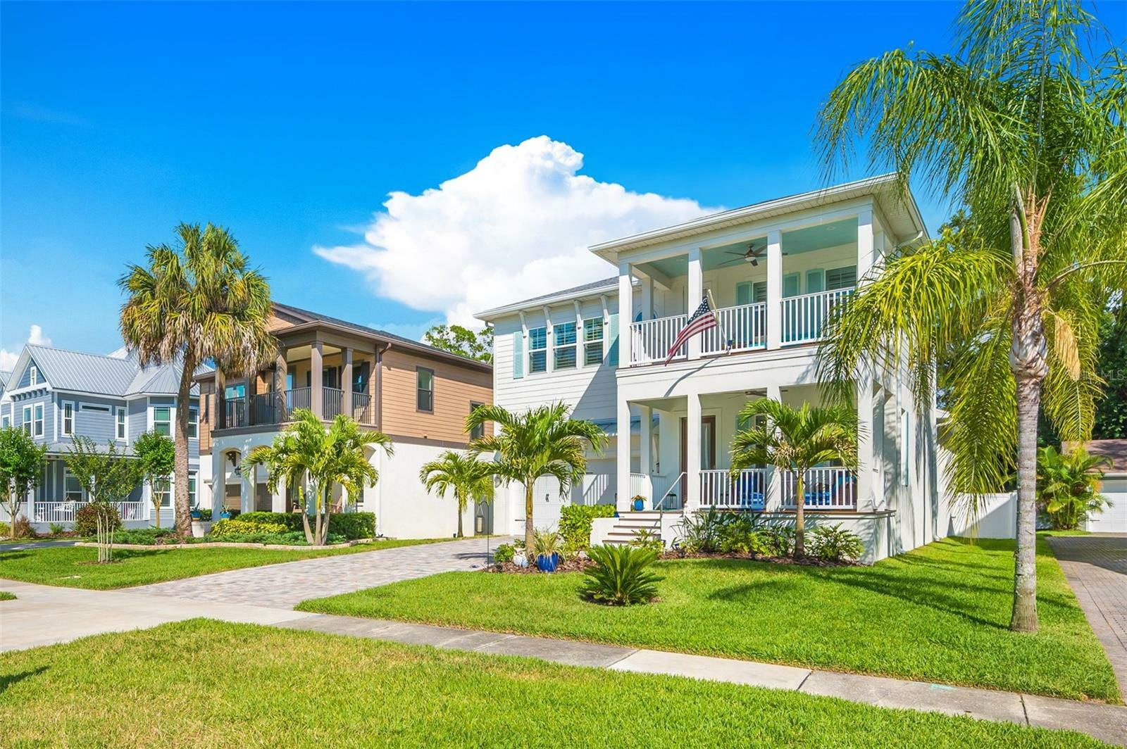 Property Photo:  505 Park Boulevard  FL 34677 