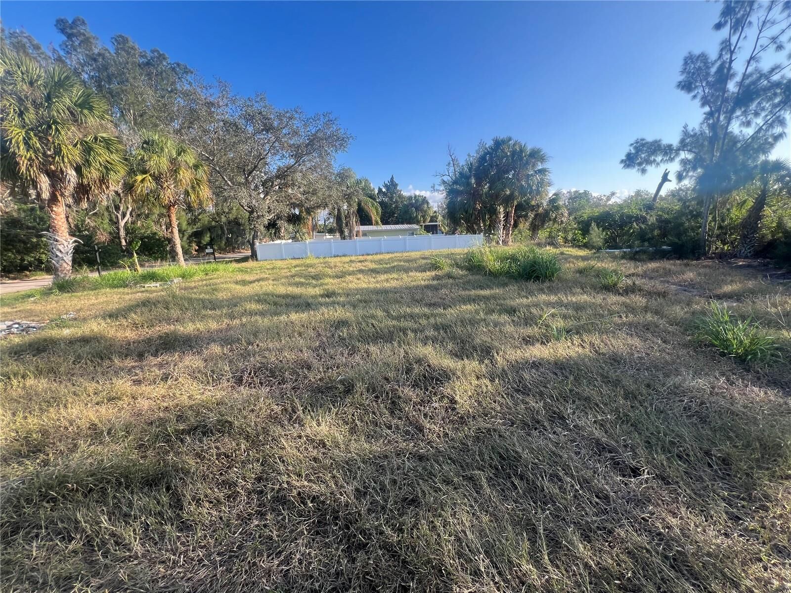 Property Photo:  4820 Treasure Drive  FL 34652 