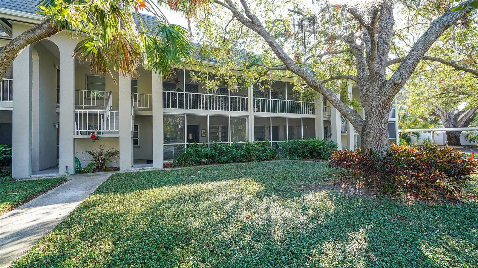 Property Photo:  3745 Almeria Avenue 3S  FL 34239 