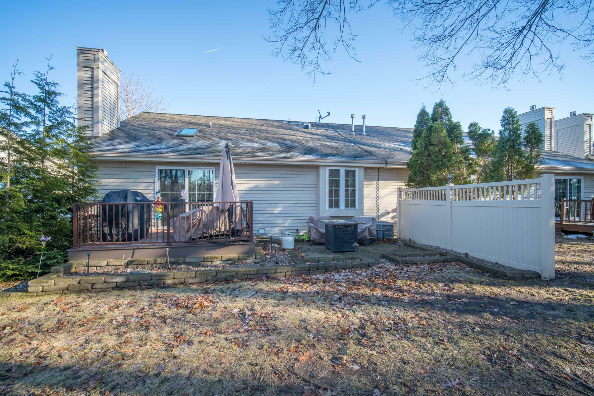 Property Photo:  1603 Quietwood Ln  WI 53090 