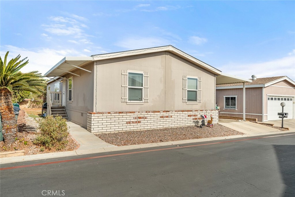 Property Photo:  1550 Rimpau Avenue 119  CA 92881 