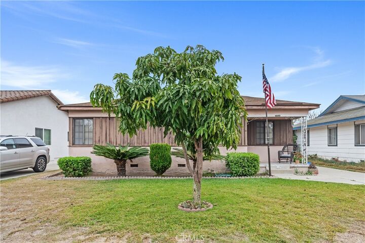 Property Photo:  5858 Clark Avenue  CA 90712 