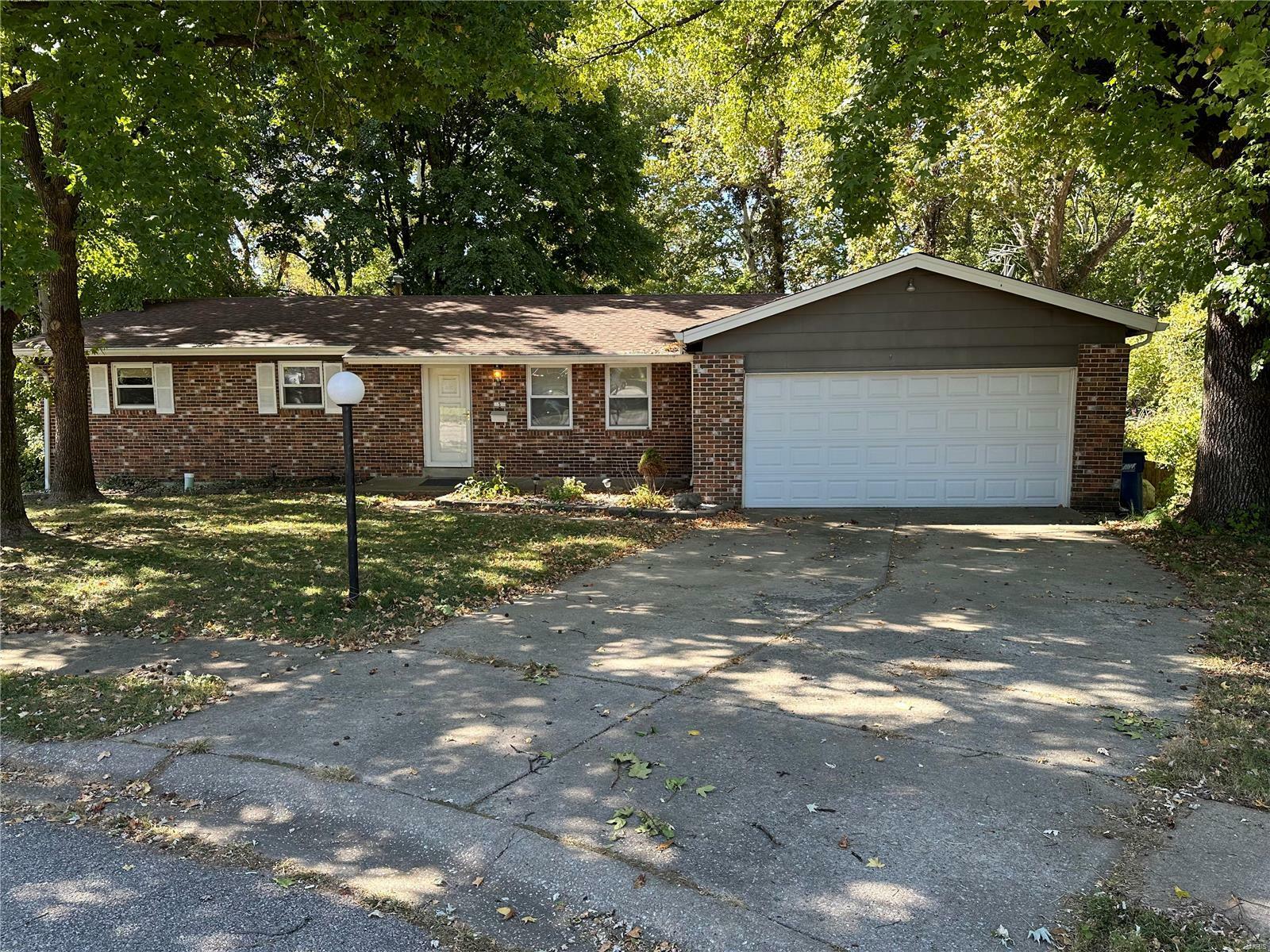 Property Photo:  5 Oriole Court  MO 63301 