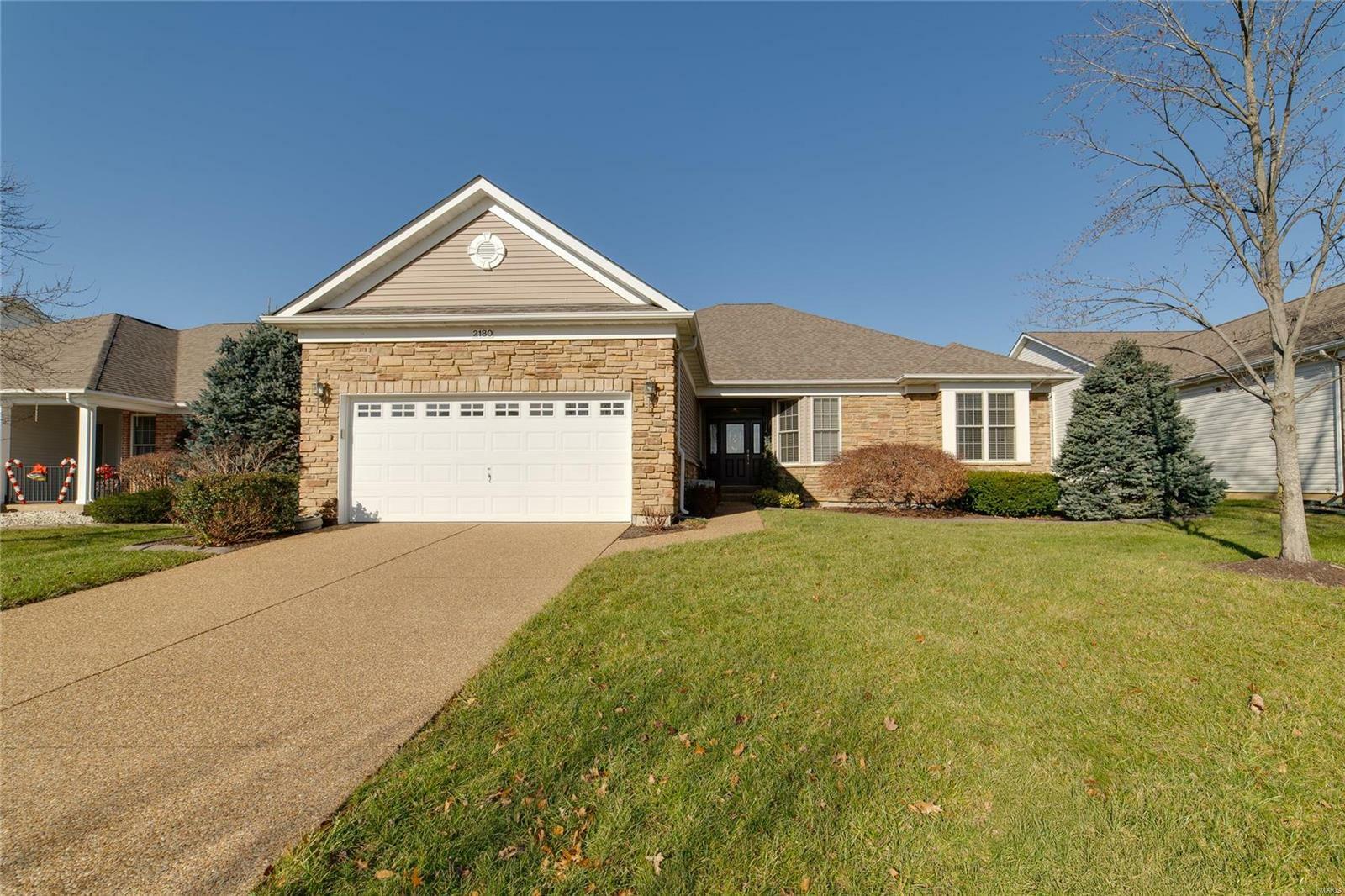 Property Photo:  2180 Hawks Landing Drive  MO 63367 