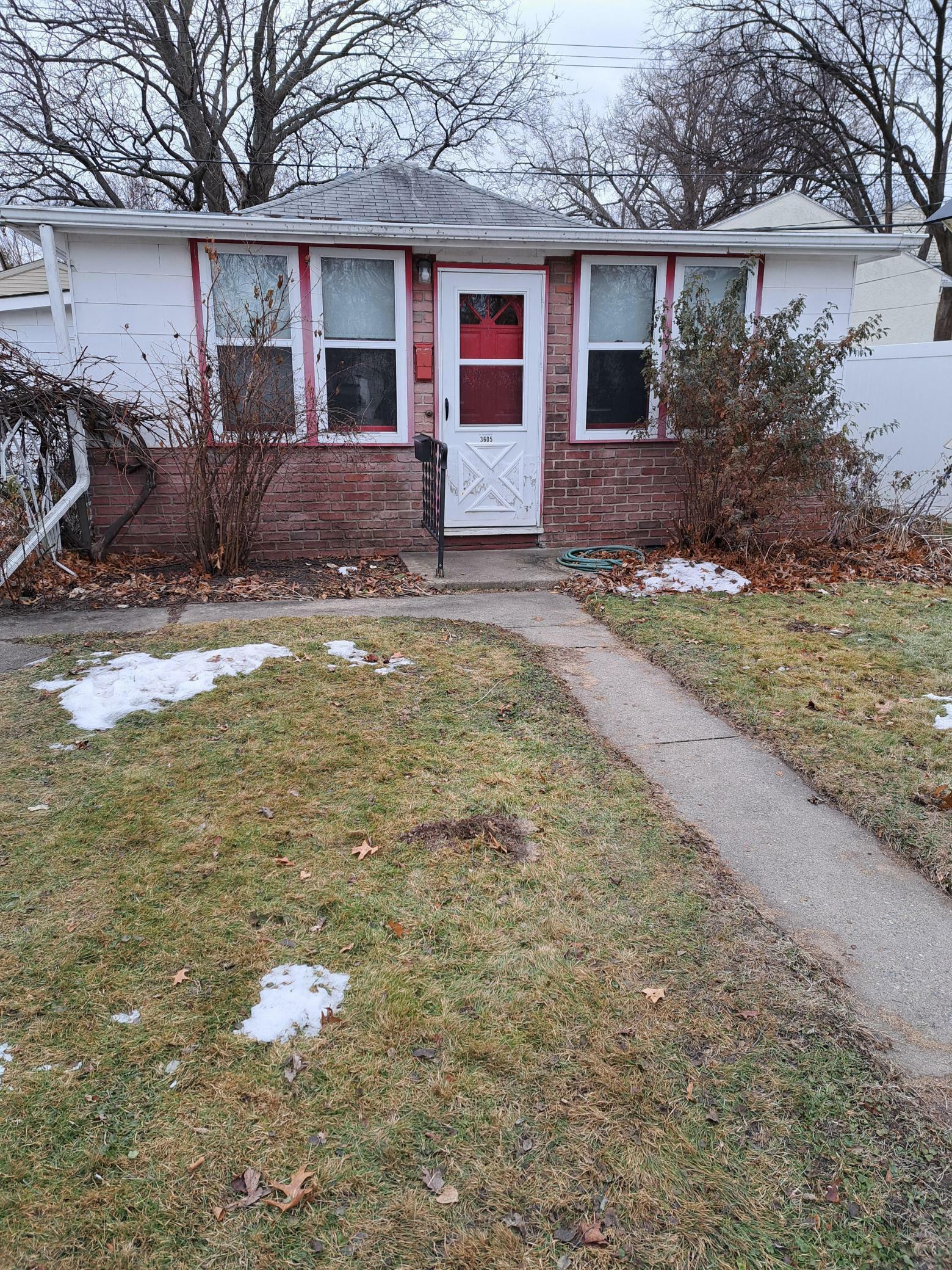 Property Photo:  3605 Boardman Street  MN 55417 