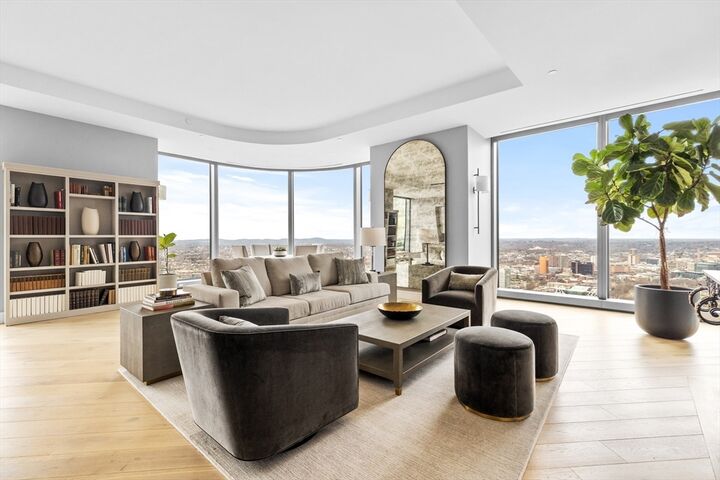 Property Photo:  1 Dalton St 4704  MA 02199 