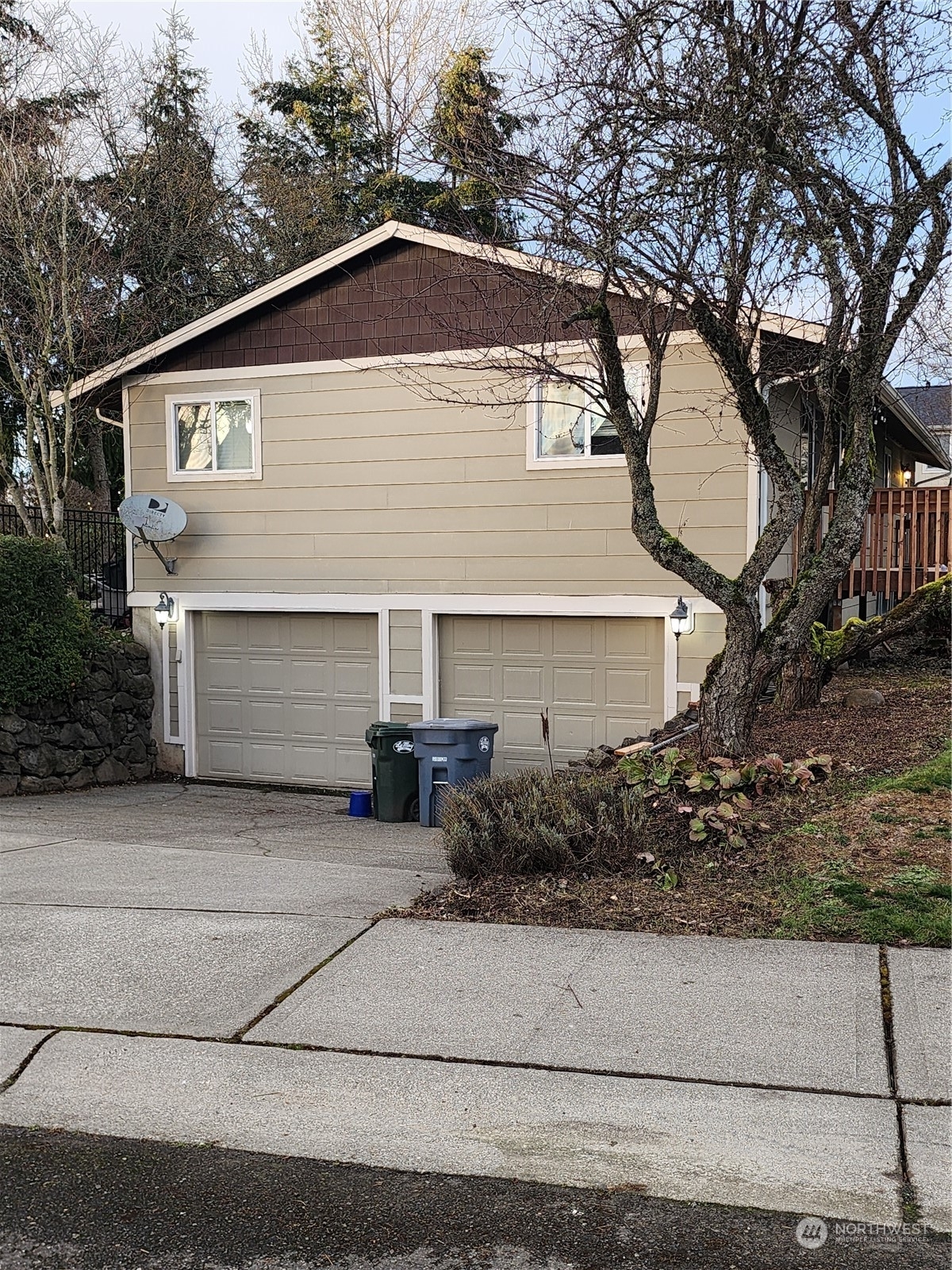 Property Photo:  6211  120th Street Ct E  WA 98373 