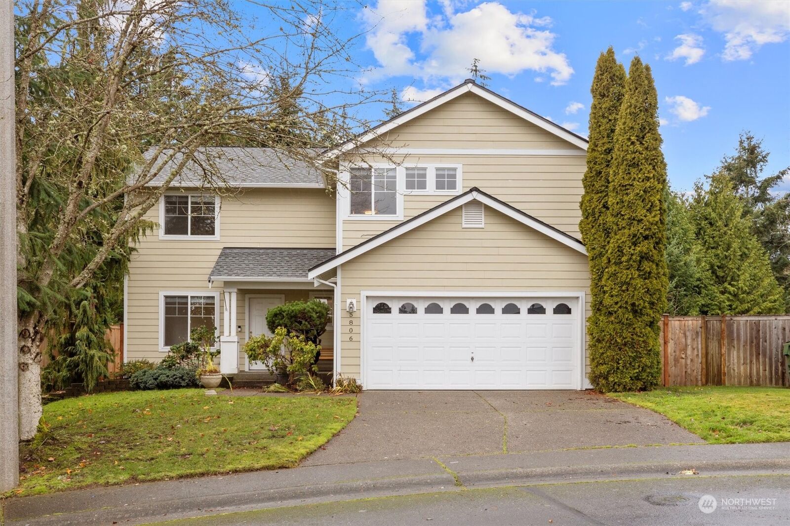 Property Photo:  5806  72nd Avenue W  WA 98467 