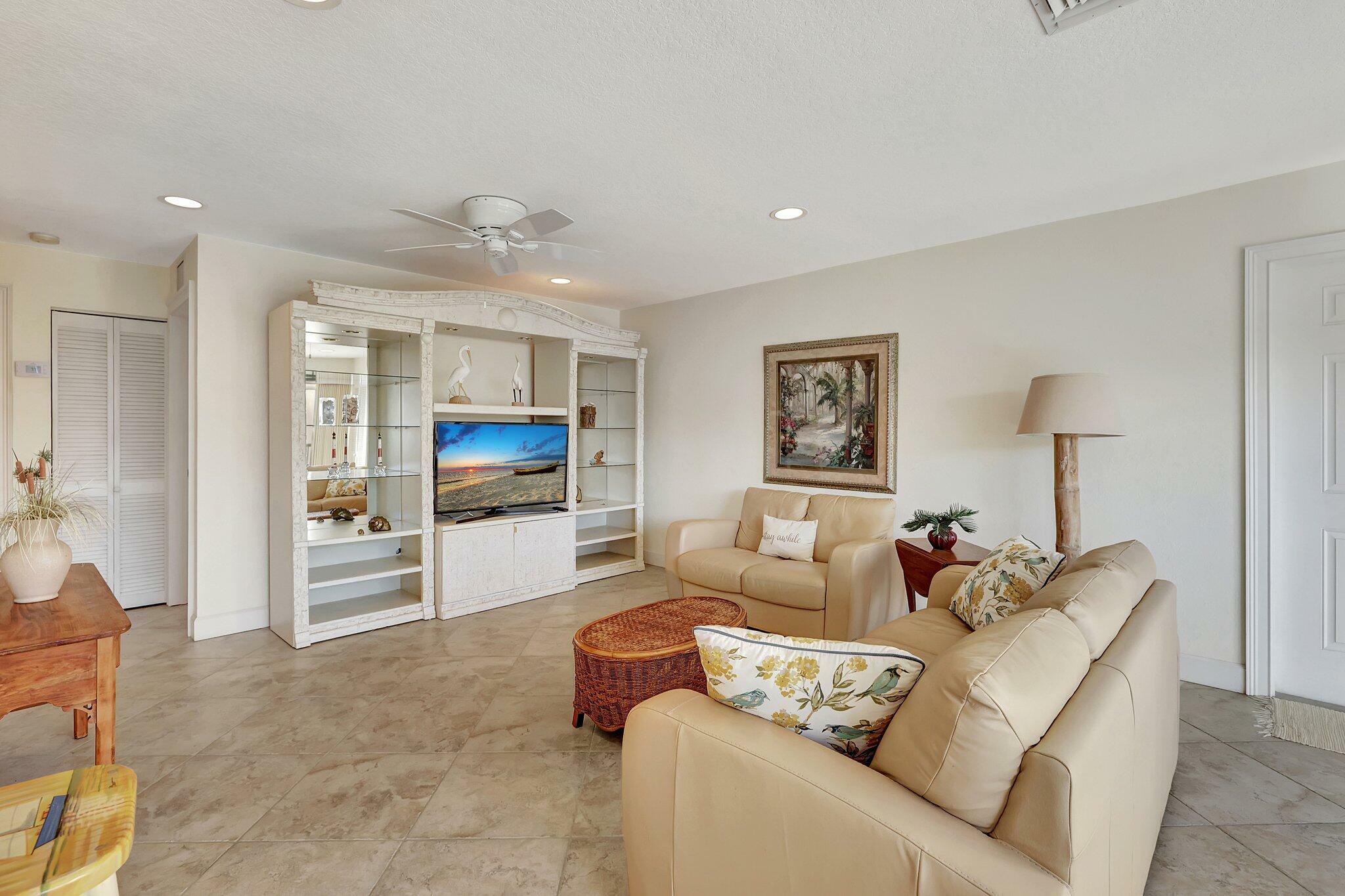 Property Photo: 3541 NE Ocean Boulevard 6 FL 34957