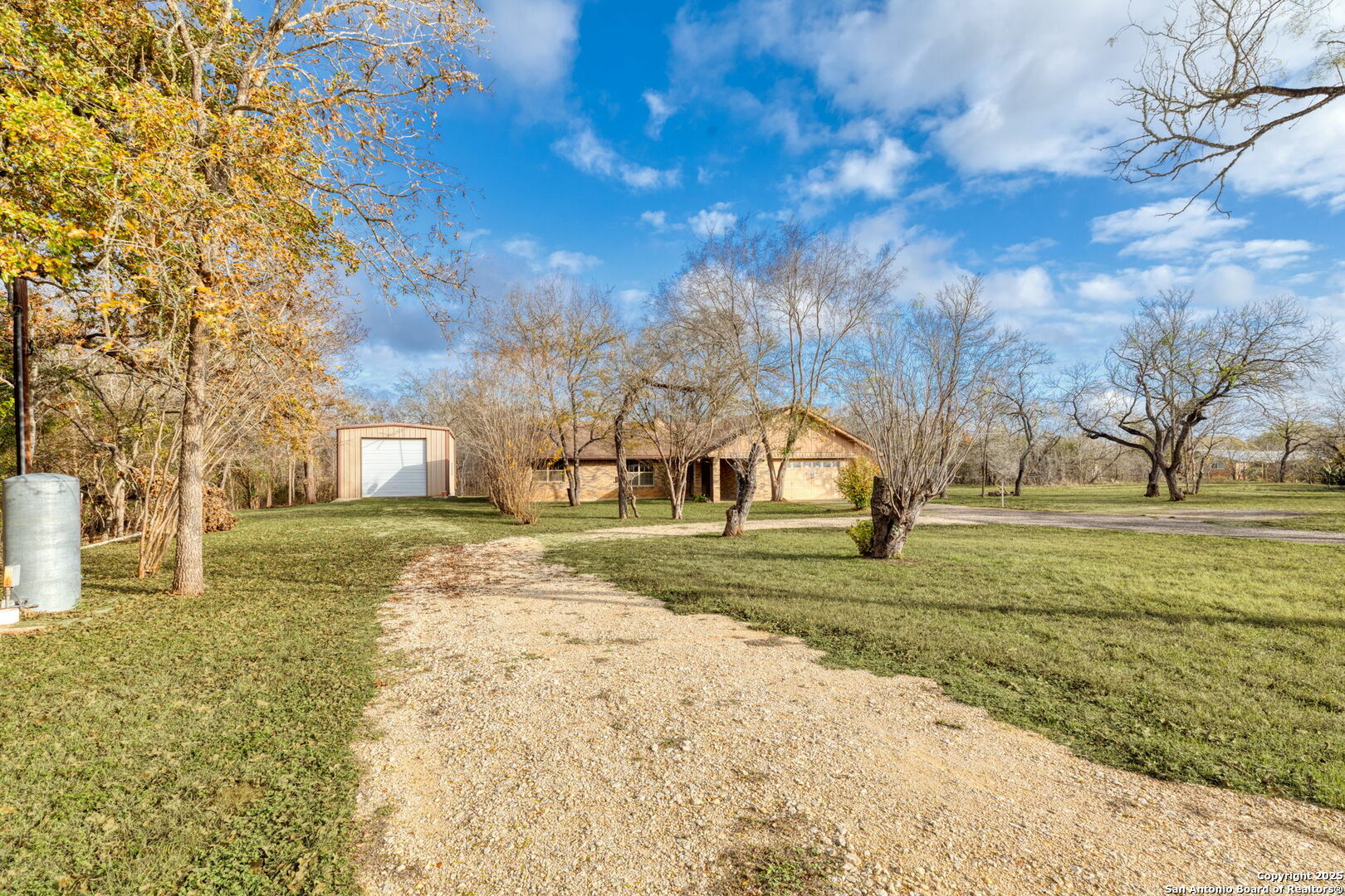 264 Pleasant Acres Dr  Seguin TX 78155 photo