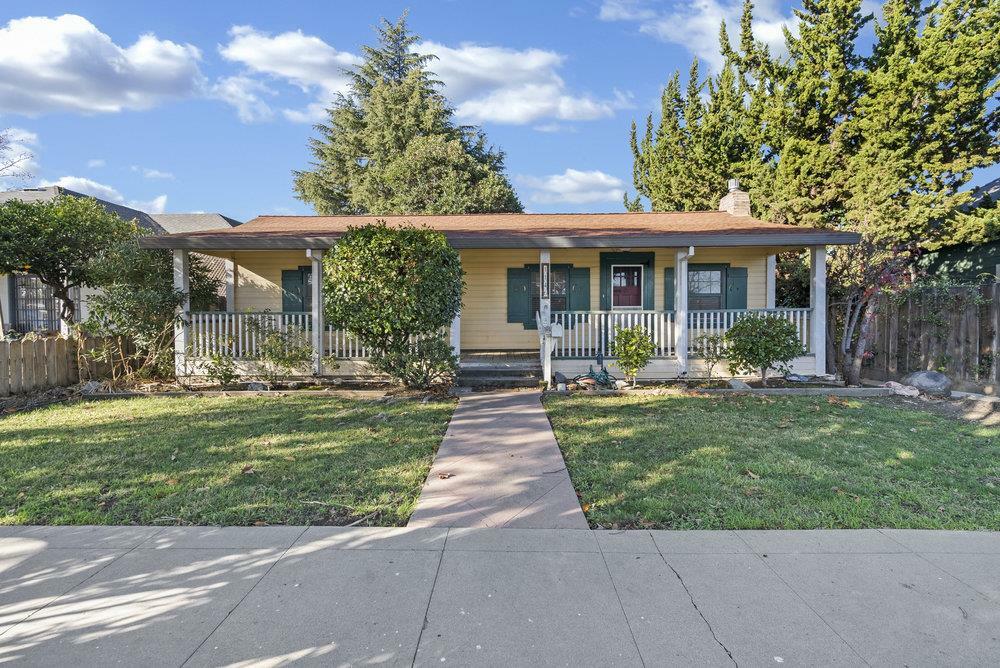 Property Photo:  1146 Prune Street  CA 95023 