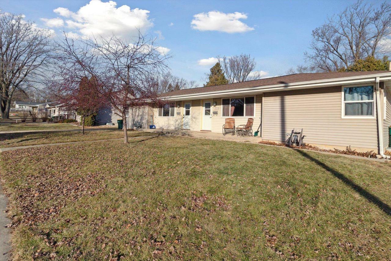 Property Photo:  310 Dorow Avenue  WI 53534 