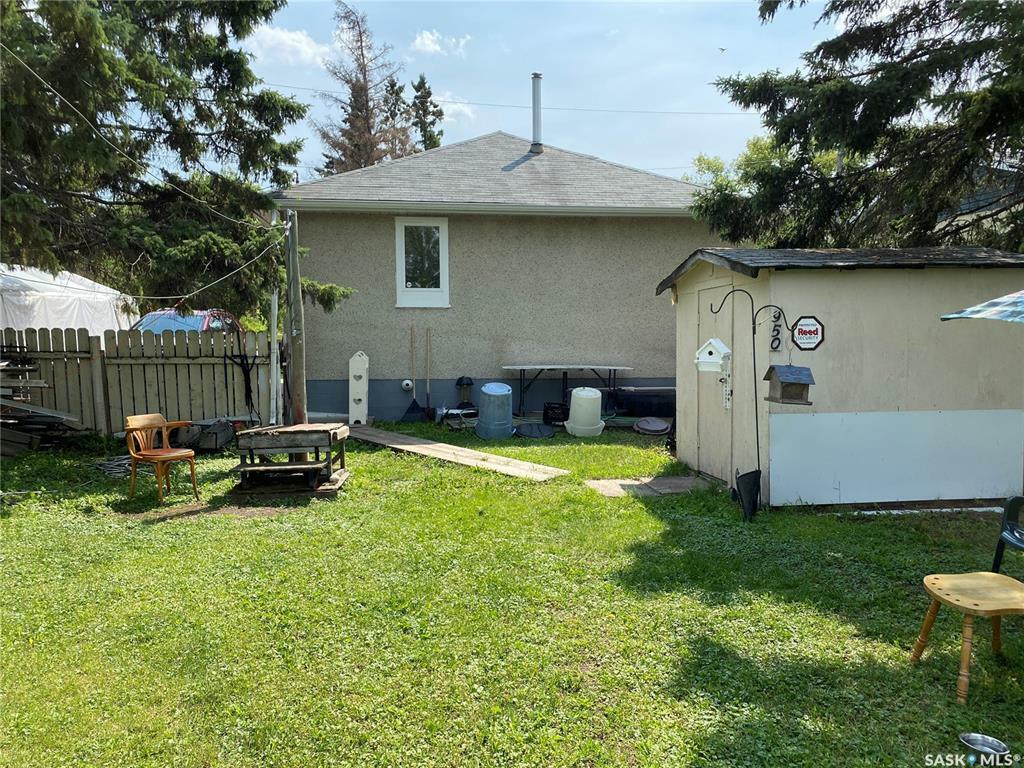 Property Photo:  950 17th Street W  SK S6V 3Y6 