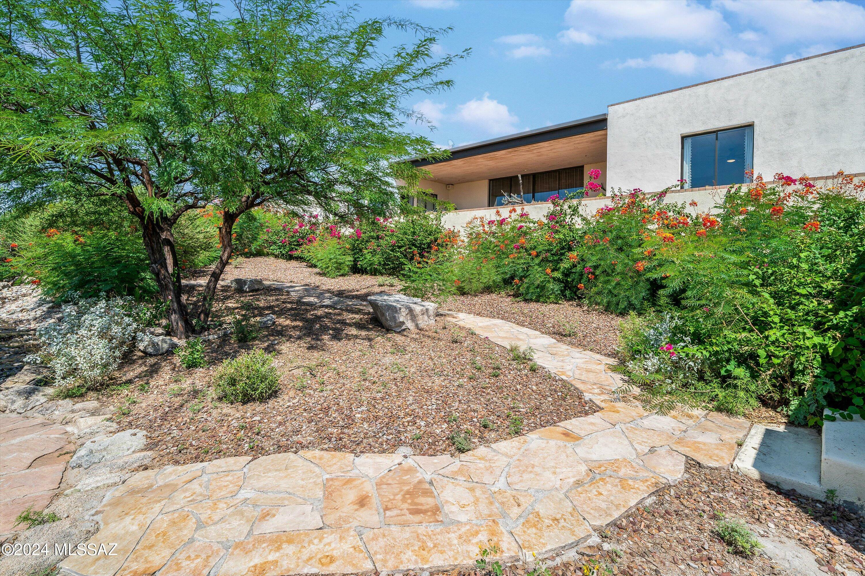 Property Photo:  13450 N Piper Drive  AZ 85755 