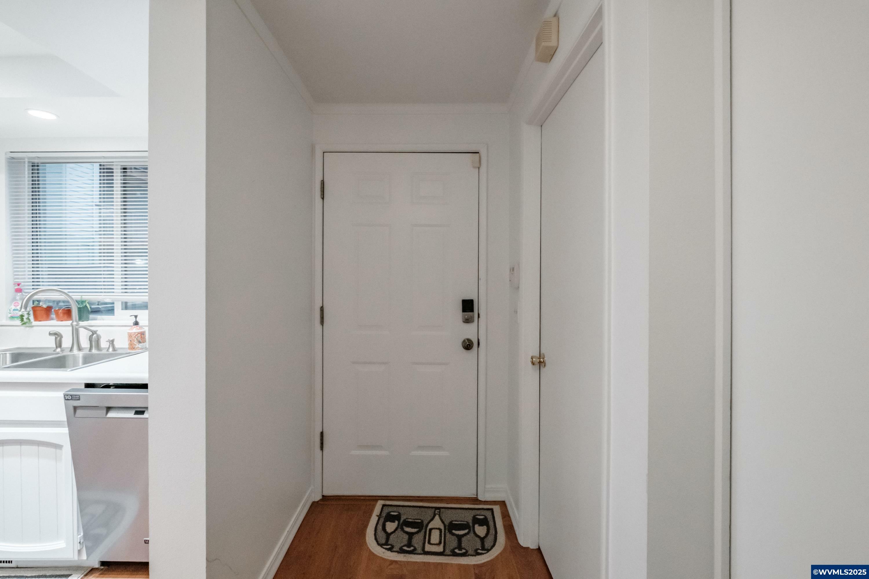 Property Photo: 3459 Gulfport St OR 97301