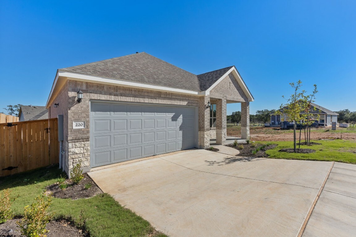 Property Photo: 220 Cogitare Lane TX 78666